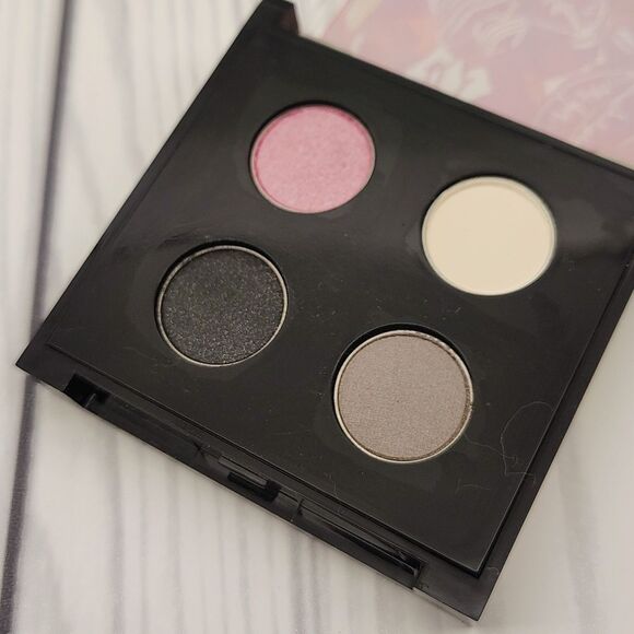 Lancome Quad Eyeshadow Palette  Compact New! - Picture 8 of 8